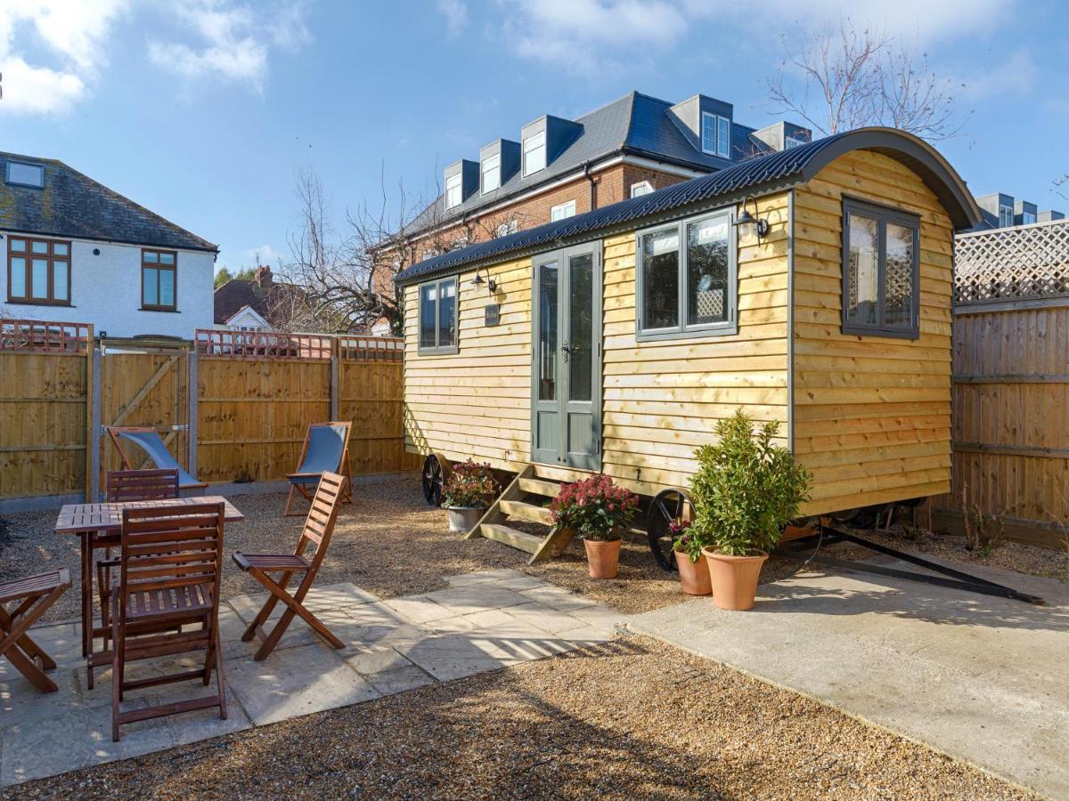 Pass The Keys Whitstable Shepherds Hut Minutes From The Harbour Extérieur photo